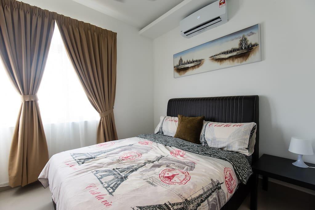 Palm Armada Free Parking And Netflix Apartment *